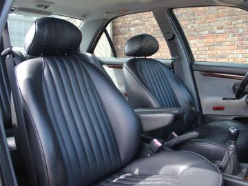 Peugeot 406